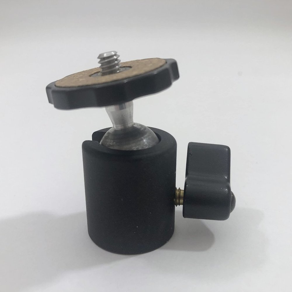 NWT Deluxe Medium Ball Head Approx 1x2 inches
